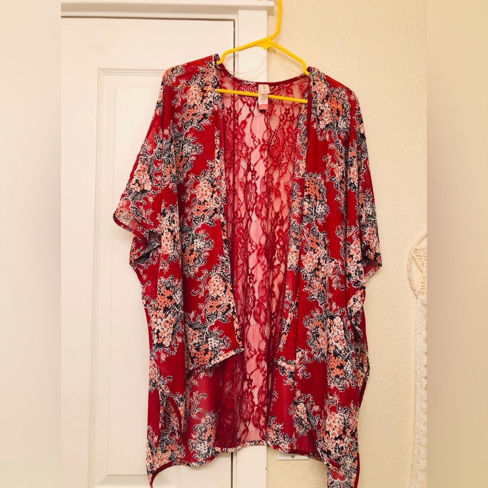 Floral Kimono. Medium